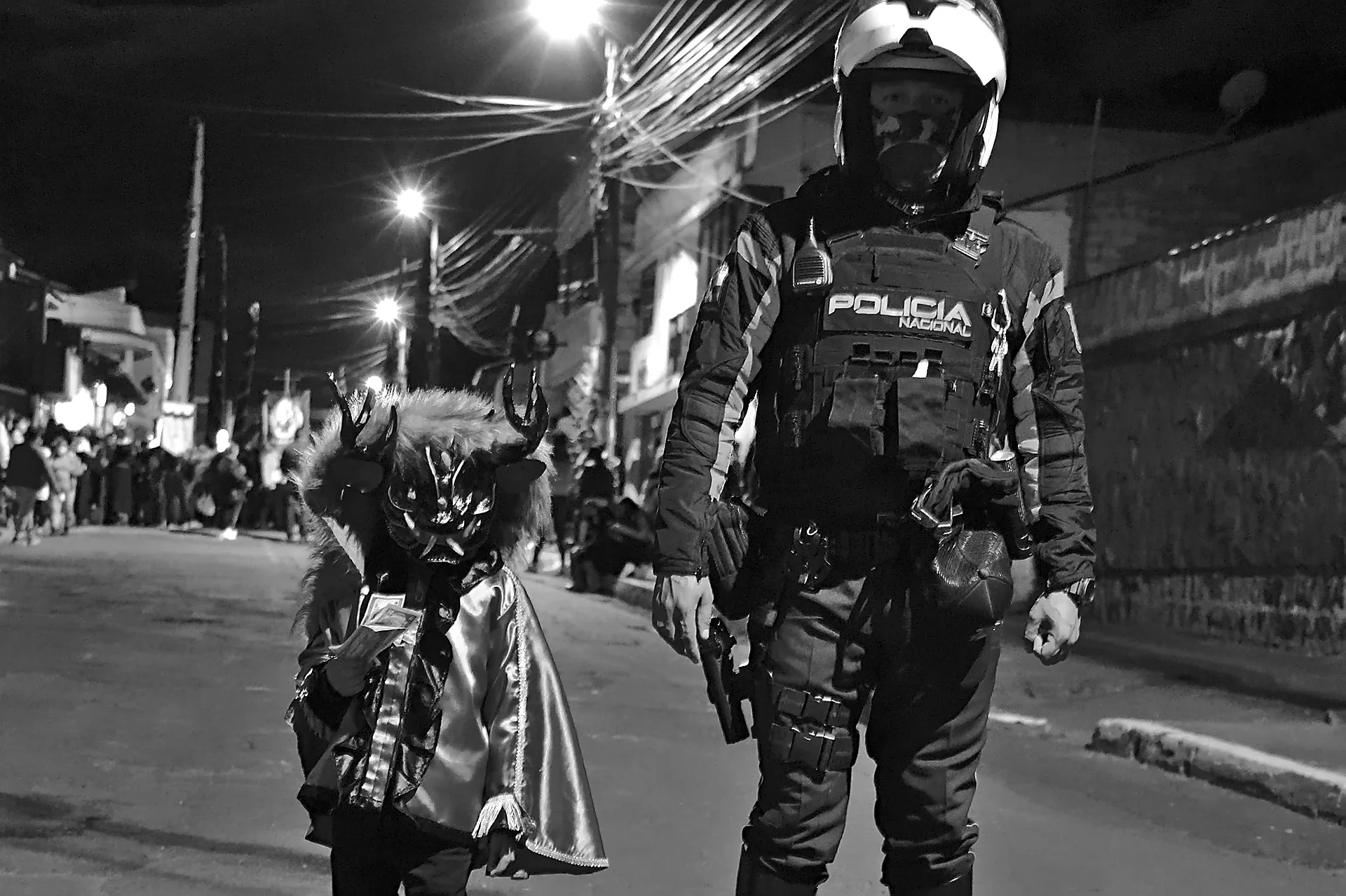 Fotografía de Historias - Portafolio Rubén Zavala Fotografía. Equipo: NIKON Z 6 | NIKKOR Z 24-70mm f/4 S | f/4.0 | 1/40s | ISO 14400
